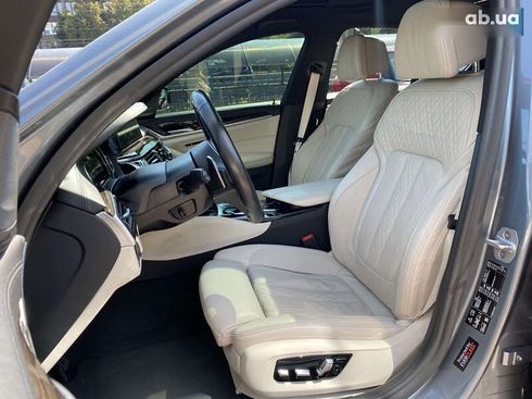 BMW 5 серия 2018 - фото 8