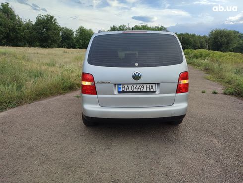 Volkswagen Touran 2006 серый - фото 5