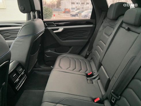 Volkswagen Touareg R 2021 - фото 15