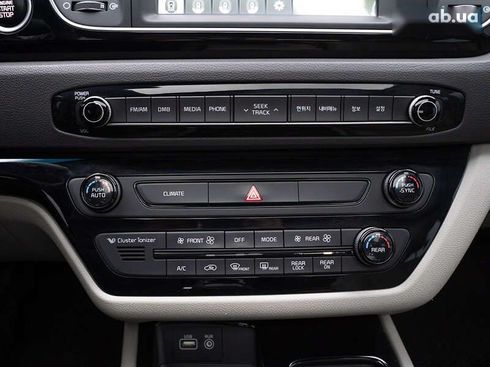 Kia Carnival 2014 - фото 28