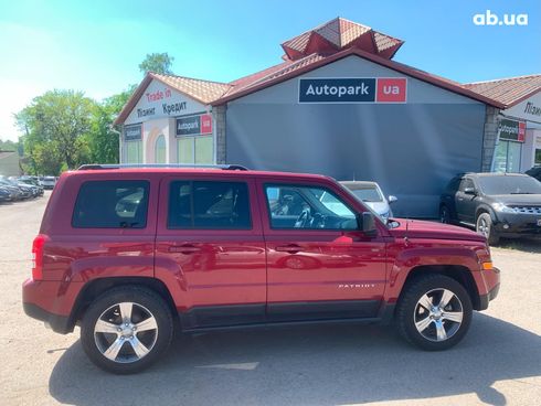 Jeep Patriot 2016 красный - фото 4