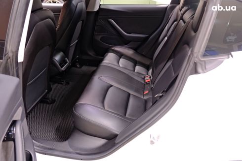 Tesla Model 3 2019 белый - фото 8