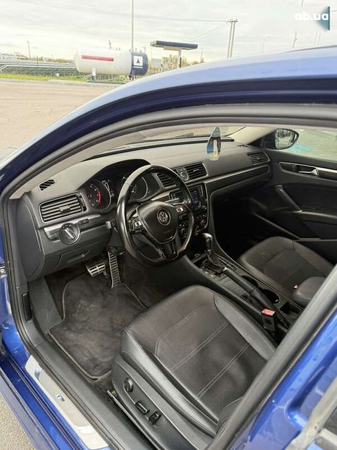 Volkswagen Passat 2017 - фото 17