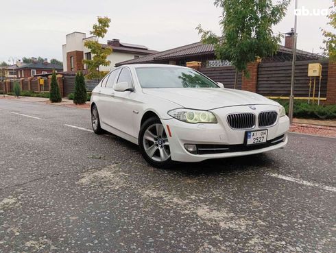 BMW 5 серия 2012 белый - фото 4