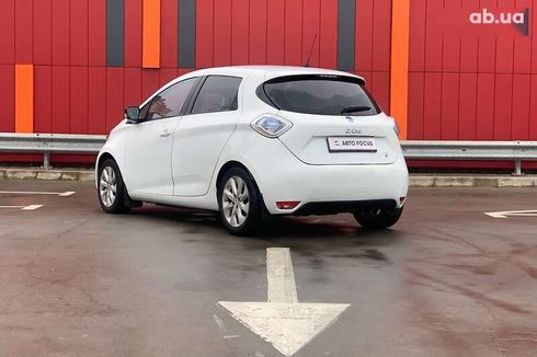 Renault Zoe 2015 - фото 5