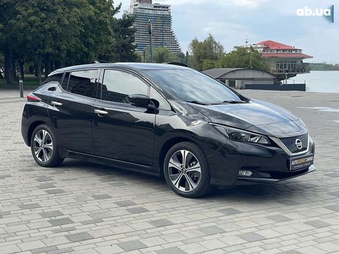 Nissan Leaf 2021 - фото 5