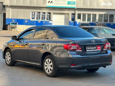 Toyota Corolla 2010 серый - фото 7