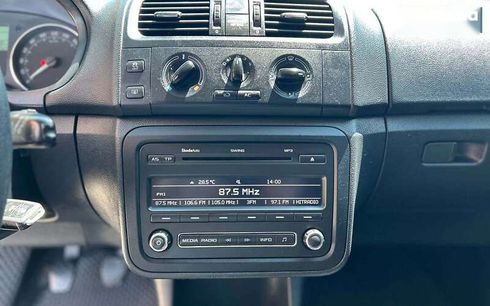 Skoda Fabia 2011 - фото 14