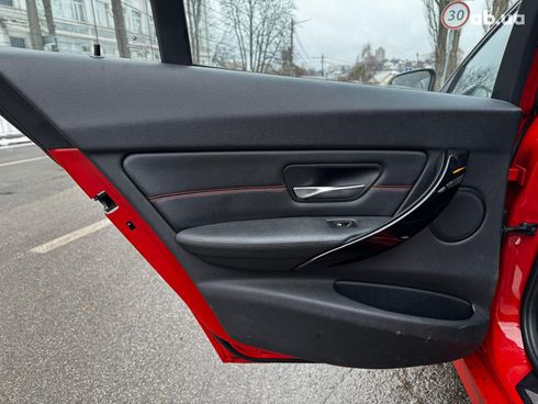BMW 3 серия 2013 красный - фото 26