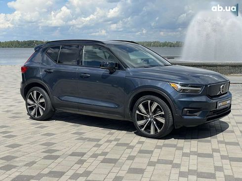 Volvo XC40 2021 - фото 29
