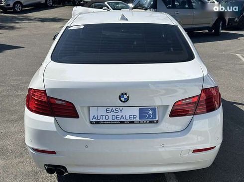 BMW 5 серия 2016 - фото 5