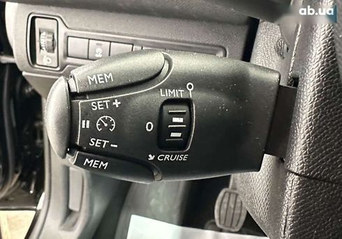 Peugeot 308 2019 - фото 16