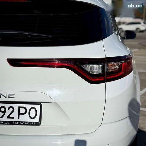 Renault Megane 2018 - фото 12