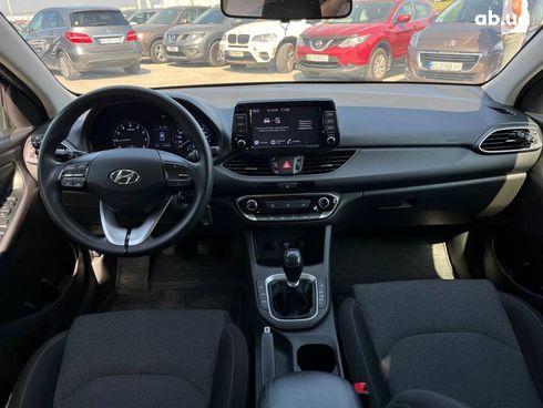 Hyundai i30 2022 серый - фото 25