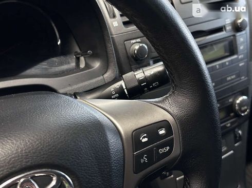 Toyota Avensis 2010 - фото 24