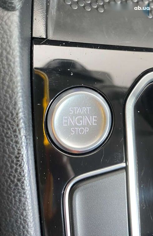 Volkswagen Passat 2020 - фото 22