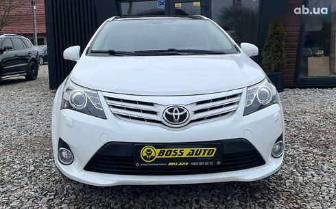 Toyota Avensis 2012 - фото 2