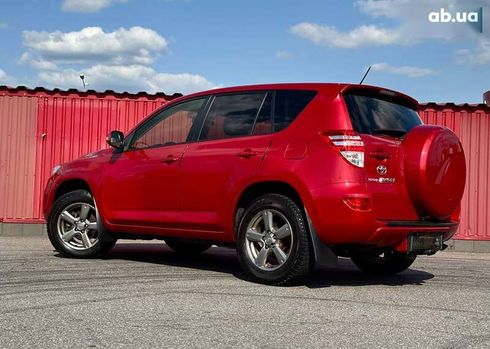 Toyota RAV4 2012 - фото 10