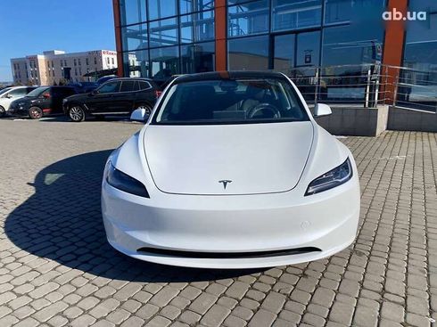 Tesla Model 3 2024 - фото 2