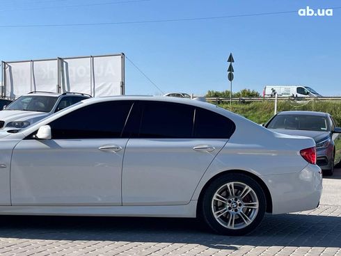BMW 5 серия 2013 белый - фото 42