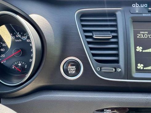 Kia Carnival 2014 - фото 14
