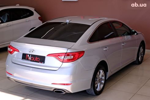 Hyundai Sonata 2015 серебристый - фото 5