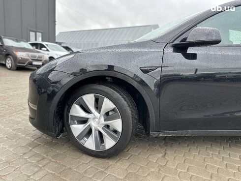 Tesla Model Y 2022 черный - фото 4