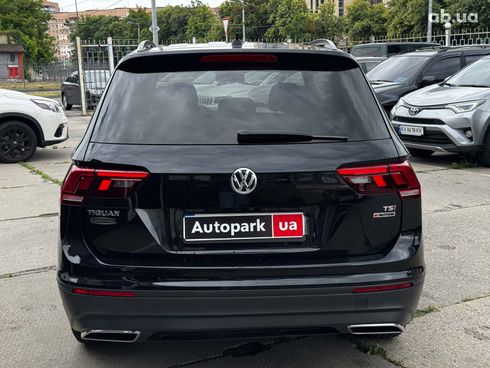 Volkswagen Tiguan 2017 черный - фото 3