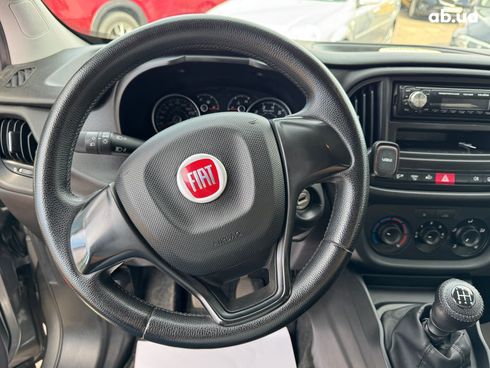 Fiat Doblo 2017 серый - фото 18