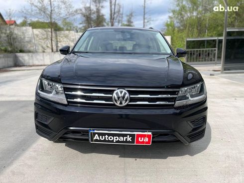 Volkswagen Tiguan 2019 черный - фото 2