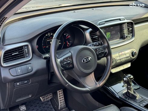 Kia Sorento 2015 серый - фото 23