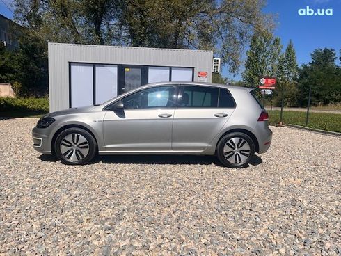 Volkswagen e-Golf 2018 серебристый - фото 4