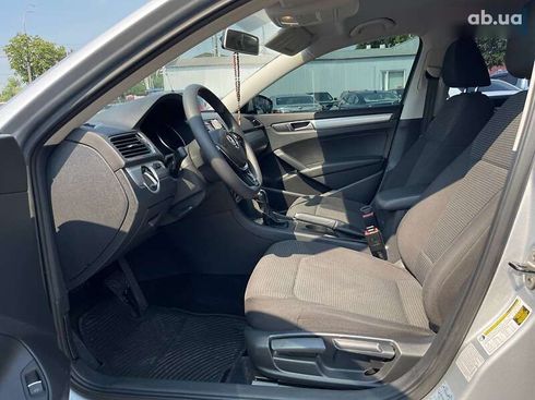 Volkswagen Passat 2016 - фото 20
