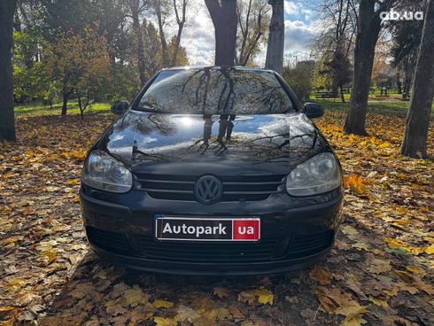 Volkswagen Golf 2004 черный - фото 2
