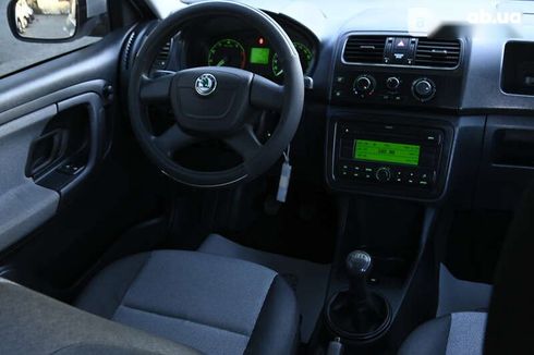 Skoda Fabia 2009 - фото 27