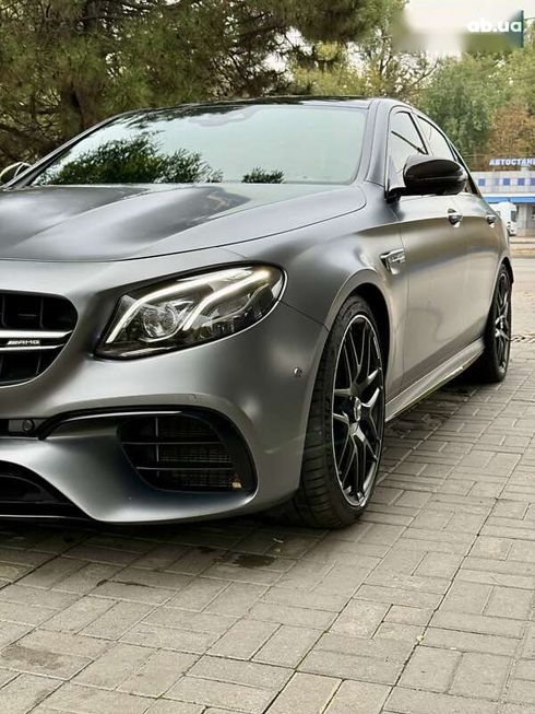 Mercedes-Benz E-Класс 2018 - фото 6