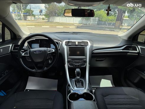 Ford Fusion 2016 серый - фото 17