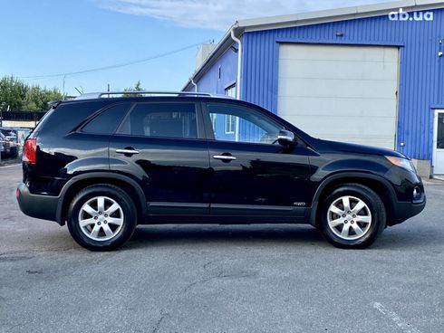 Kia Sorento 2010 черный - фото 4
