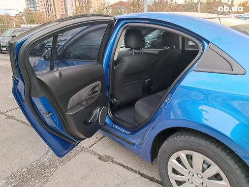 Chevrolet Cruze 2011 синий - фото 12