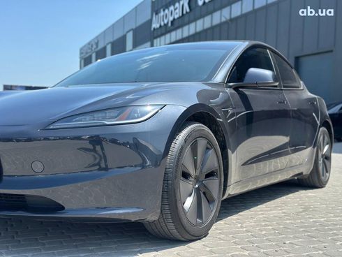 Tesla Model 3 2024 серый - фото 4