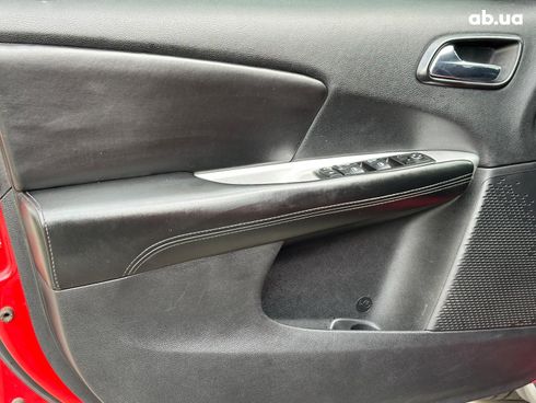 Dodge Journey 2014 красный - фото 10