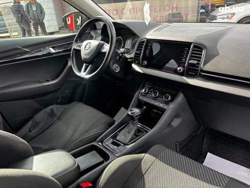 Skoda Karoq 2018 бежевый - фото 18