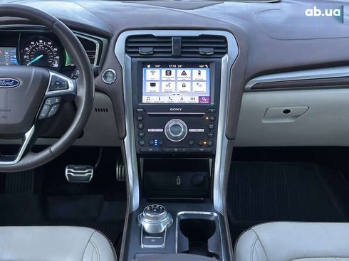 Ford Fusion 2016 - фото 27