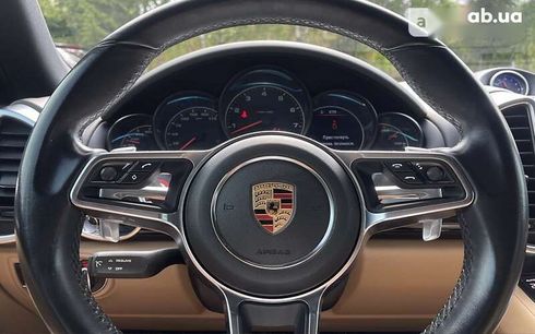 Porsche Cayenne 2017 - фото 19