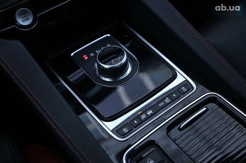 Jaguar F-Pace 2017 - фото 22