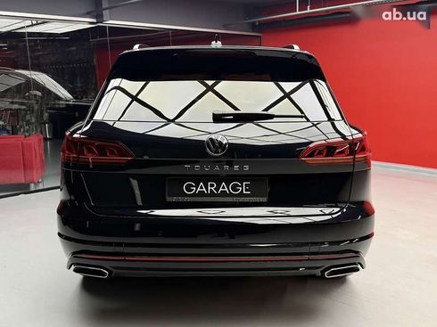 Volkswagen Touareg 2021 - фото 13
