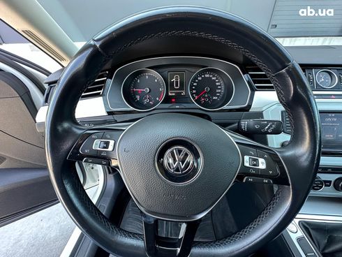 Volkswagen passat b8 2015 белый - фото 20