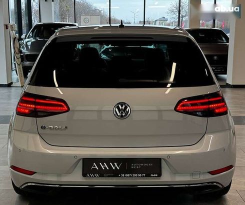 Volkswagen e-Golf 2017 - фото 17