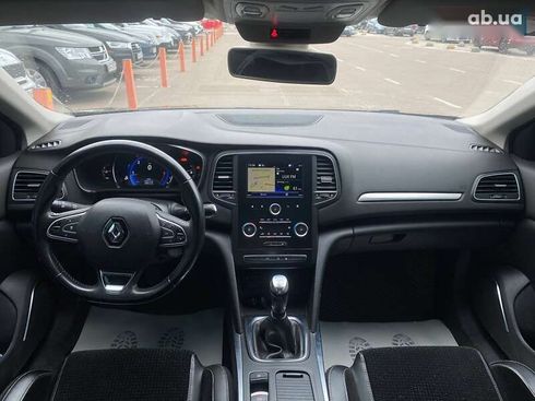 Renault Megane 2016 - фото 11