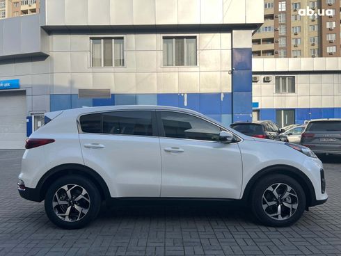 Kia Sportage 2021 белый - фото 9